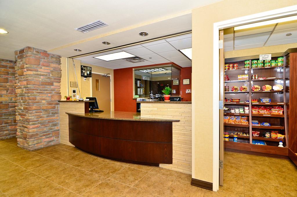 Hawthorn Suites By Wyndham Williston Eksteriør bilde